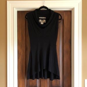 Effie’s Heart Long Black Sleeveless Shirt with Pockets!